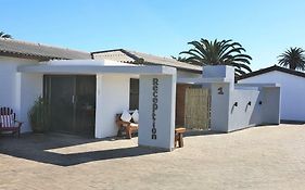 Tiende Laan Bed & Breakfast And Self-Catering